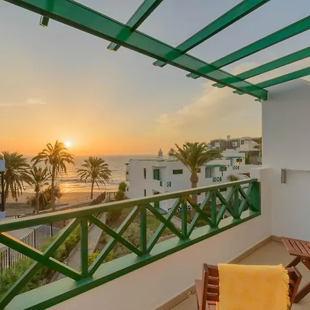 Delightful Front Apartment. Sunrise Views!