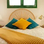 Delightful Front Apartment. Sunrise Views! Appartamento